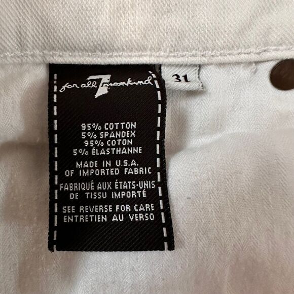 7 for all mankind ~ ivory denim shorts ~ size 31 ~ slight imperfection on right - Picture 8 of 13